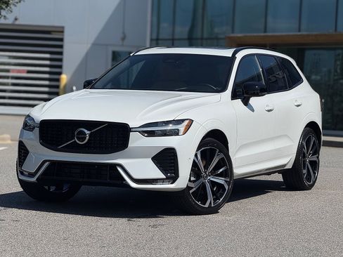 Certified 2024 Volvo XC60 B5 Ultimate w/ Protection Package Premier AWD/4WD image 1