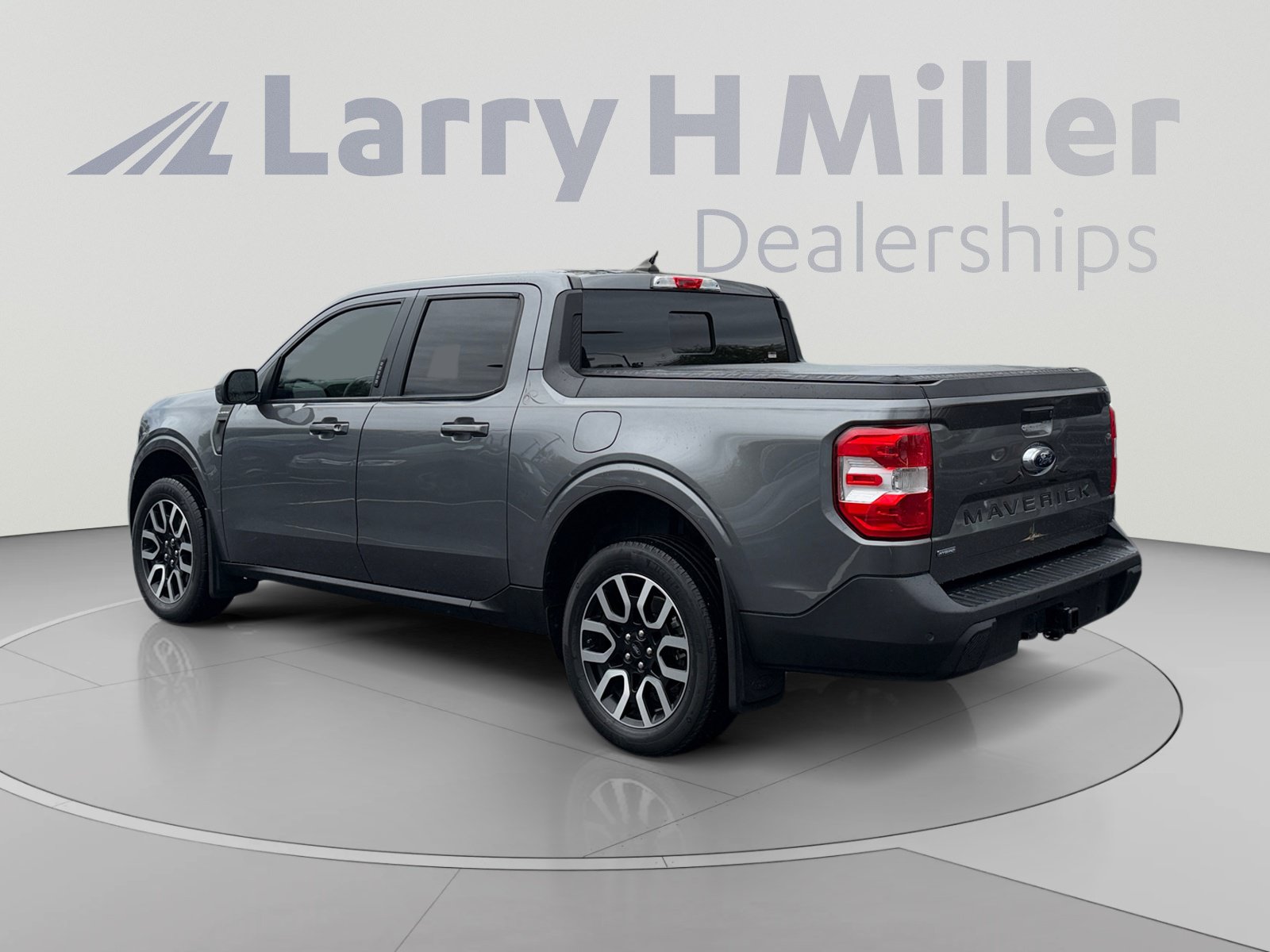 Used 2022 Ford Maverick Lariat w/ Lariat Luxury Package FWD image 3