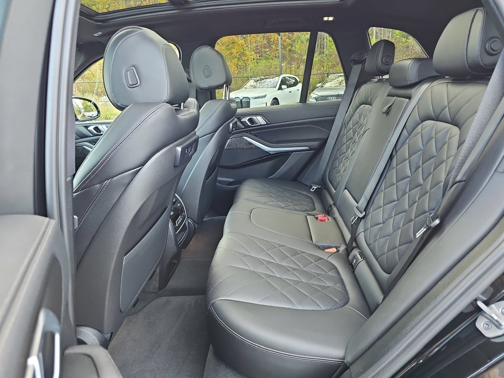 Used 2023 BMW X5 xDrive40i w/ Premium Package AWD/4WD image 27