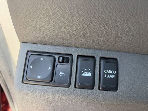 Used 2016 Nissan Frontier SV w/ SV Value Truck Package AWD/4WD image 11