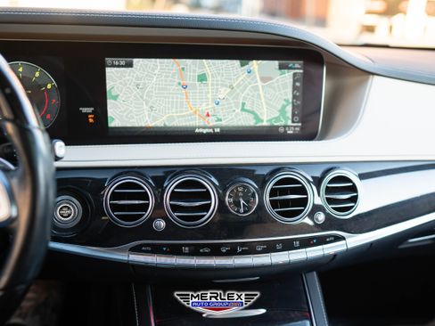 Used 2019 Mercedes-Benz S 560 4MATIC Sedan image 31