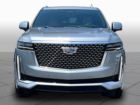 Used 2024 Cadillac Escalade Premium Luxury AWD/4WD image 4