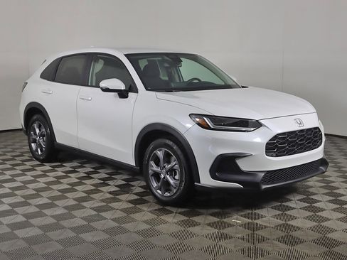 Certified 2026 Honda HR-V LX image 47