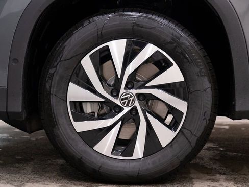 New 2026 Volkswagen Tiguan S image 7