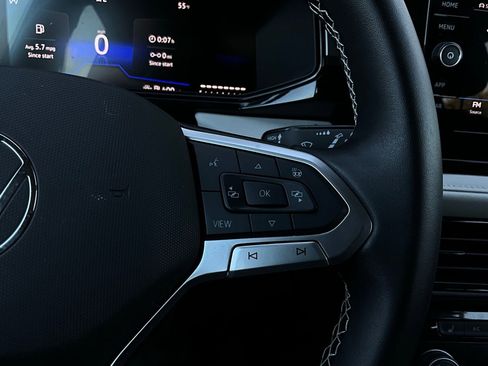 Used 2025 Volkswagen Taos S image 33