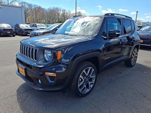 Certified 2022 Jeep Renegade Limited w/ Sun, Sound & Wheels Group image 3