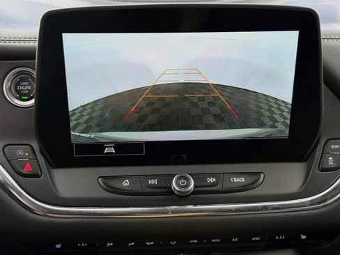 Used 2025 Chevrolet Blazer LT FWD image 22