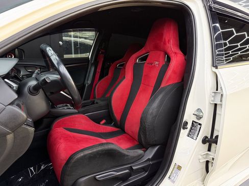 Used 2019 Honda Civic Type R image 17