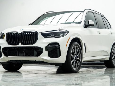 Used 2022 BMW X5 M50i AWD/4WD image 9
