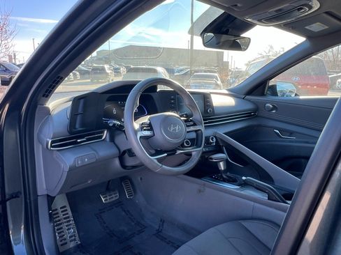 Certified 2025 Hyundai Elantra Sport image 20