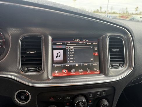 Used 2014 Dodge Charger R/T w/ Wheels & Tunes Group image 21