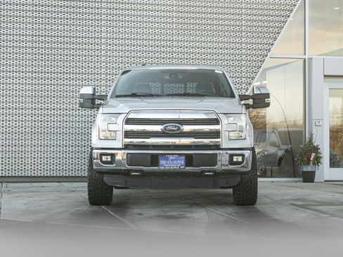 Used 2015 Ford F150 Lariat w/ Equipment Group 502A Luxury image 34