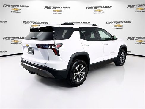 Used 2025 Chevrolet Equinox LT w/ Convenience Package II image 7