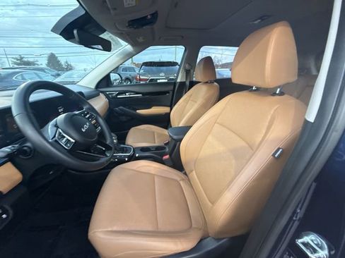 Used 2025 Kia Seltos EX w/ EX Sunroof Package image 11