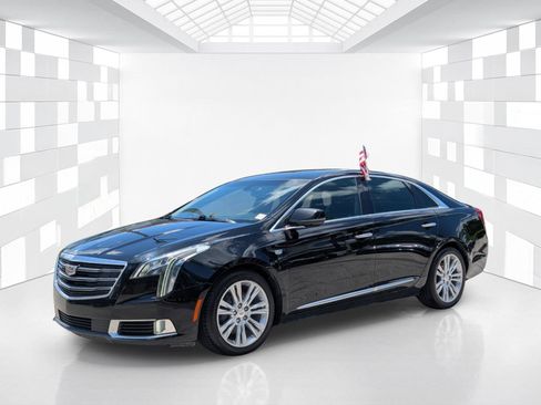 Used 2019 Cadillac XTS Luxury FWD image 3