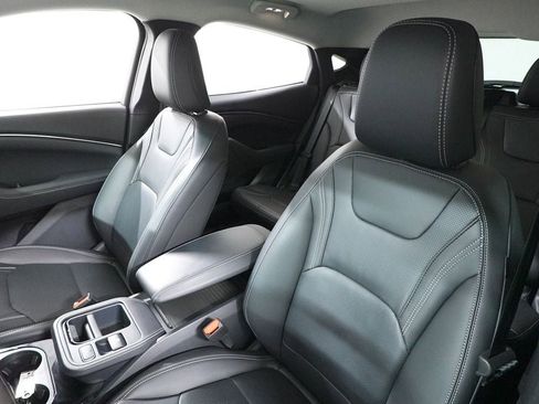 Certified 2025 Ford Mustang Mach-E Premium image 12