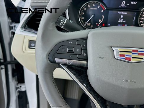 Used 2022 Cadillac XT6 Premium Luxury AWD/4WD image 16