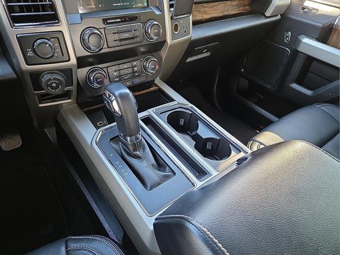 Used 2019 Ford F150 Lariat AWD/4WD image 25