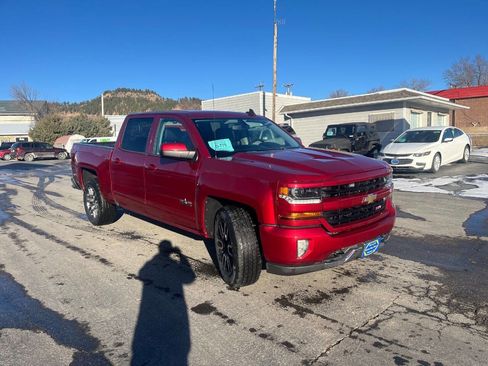 Used 2018 Chevrolet Silverado 1500 LT w/ Texas Edition image 8