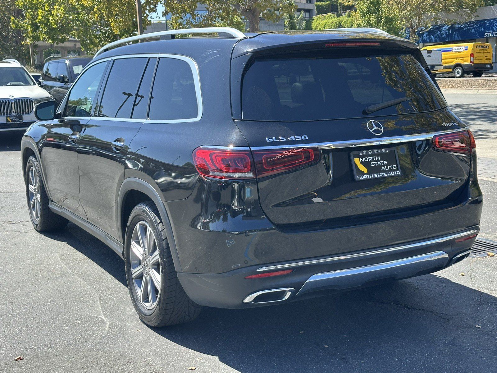 Used 2022 Mercedes-Benz GLS 450 4MATIC image 11