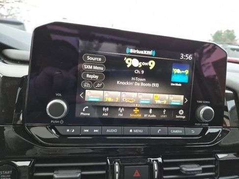 New 2025 Nissan Pathfinder SV w/ SV Premium Package image 29