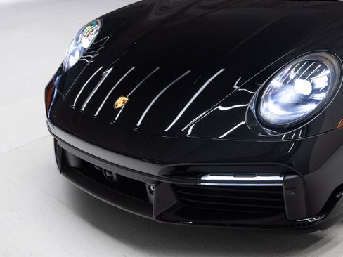 Certified 2025 Porsche 911 Turbo S AWD/4WD image 33