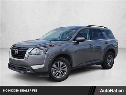 Used 2024 Nissan Pathfinder SV