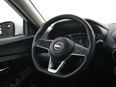 Used 2025 Nissan Sentra SV w/ All-Weather Package FWD image 15