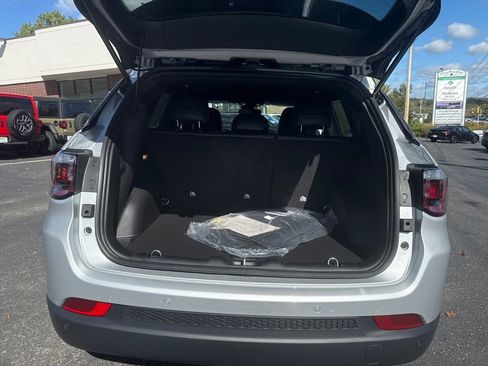 New 2026 Jeep Compass Limited image 22