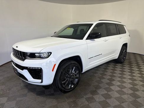 New 2026 Jeep Grand Cherokee L Limited AWD/4WD image 5
