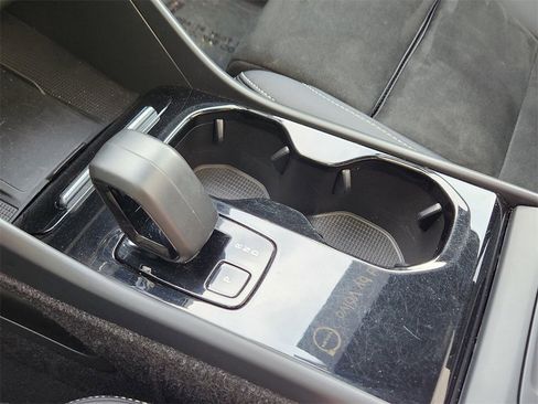 Used 2023 Volvo C40 P8 Recharge Ultimate w/ Protection Package Premier image 18