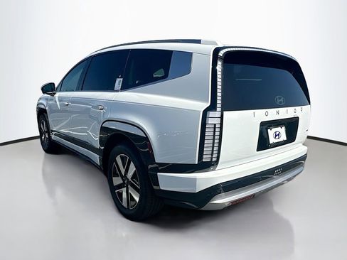 New 2026 Hyundai Ioniq 9 SEL image 7