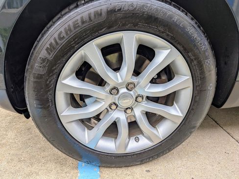 Used 2015 Land Rover Range Rover Sport HSE image 16