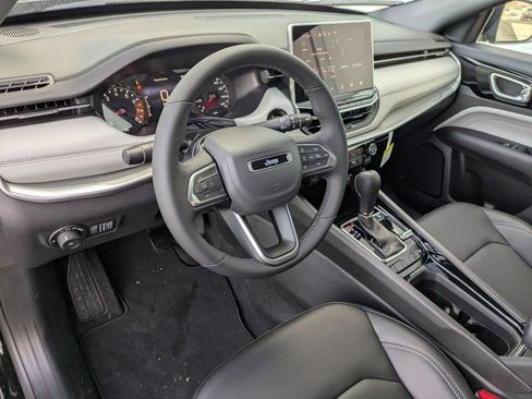 New 2026 Jeep Compass Limited AWD/4WD image 9