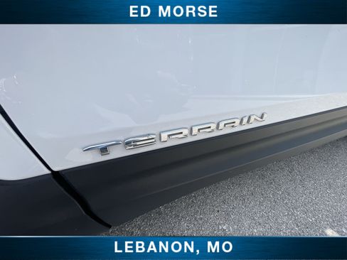 Certified 2024 GMC Terrain SLE FWD image 29