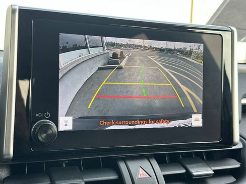 Used 2024 Toyota RAV4 XLE FWD image 17