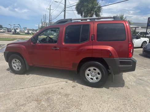 Used 2015 Nissan Xterra X image 6