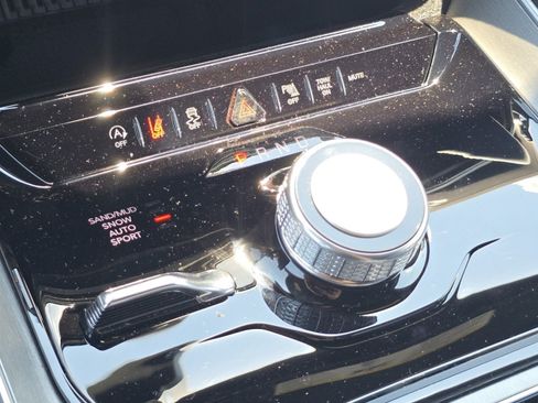 New 2026 Jeep Grand Wagoneer Limited AWD/4WD image 6