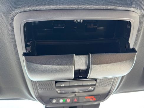 New 2025 Chevrolet Traverse LT w/ Enhanced Driving Package image 26