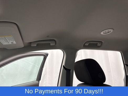 Used 2018 Chevrolet Traverse LT image 24