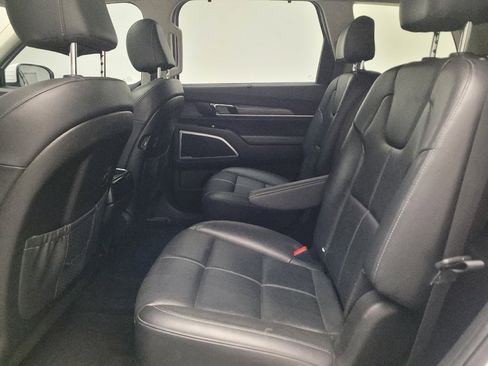 Used 2021 Kia Telluride EX w/ EX Premium Package FWD image 18