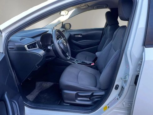 Used 2020 Toyota Corolla LE FWD image 28