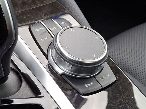 Certified 2023 BMW 530i xDrive w/ Premium Package image 25