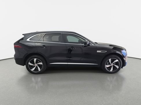 Used 2021 Jaguar F-PACE S image 4