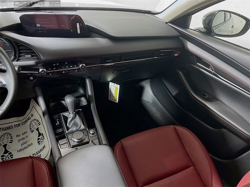 Used 2025 MAZDA MAZDA3 s image 21