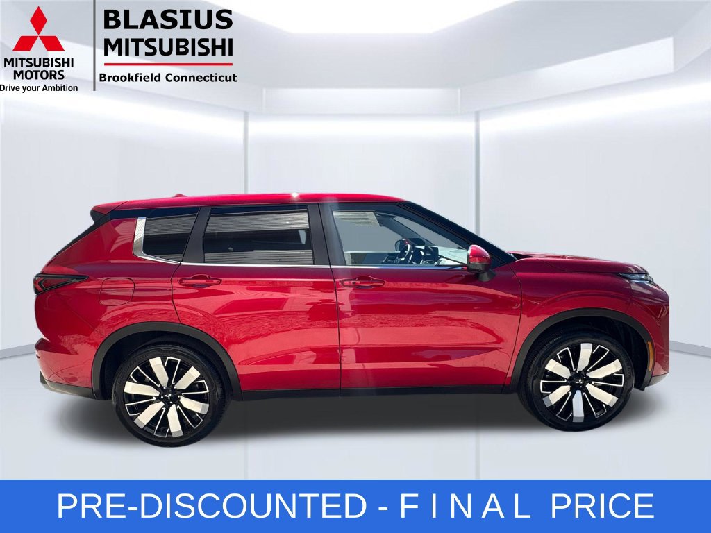 Used 2025 Mitsubishi Outlander SE AWD/4WD image 7