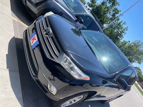 Used 2013 Toyota Highlander SE AWD/4WD image 7