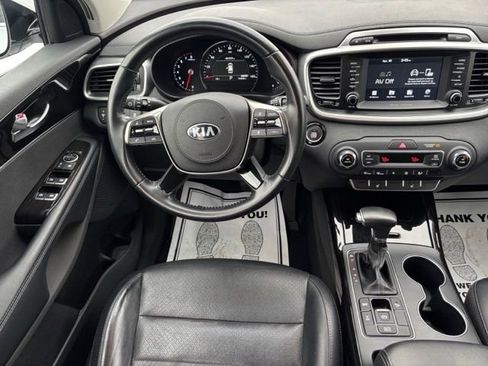Used 2019 Kia Sorento EX AWD/4WD image 13