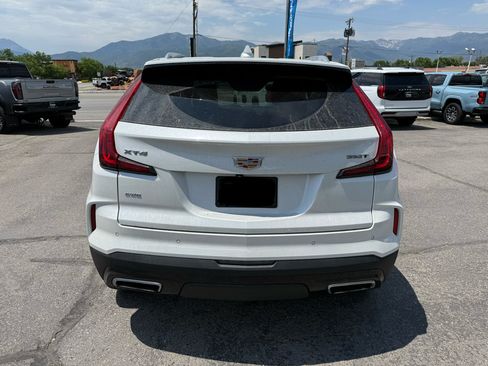 Used 2024 Cadillac XT4 Premium Luxury AWD/4WD image 5