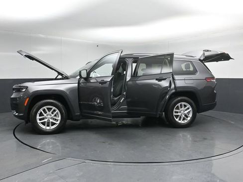 Used 2023 Jeep Grand Cherokee L Laredo w/ Luxury Tech Group I image 55